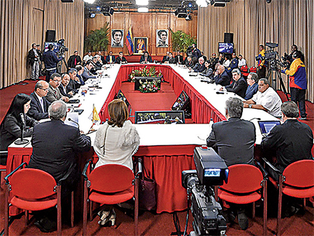 Opción del diálogo versus violencia en Venezuela